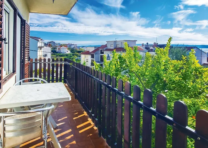 Three-bedroom In * Podstrana
